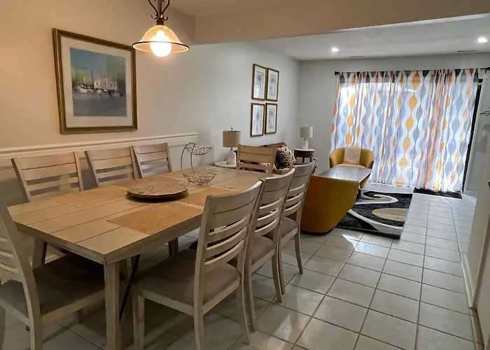 Spacious, Cozy Villa W/Parking In Coligny Villas
