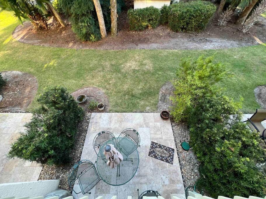 Spacious, Cozy W/parking In Coligny Villa Hilton Head Island